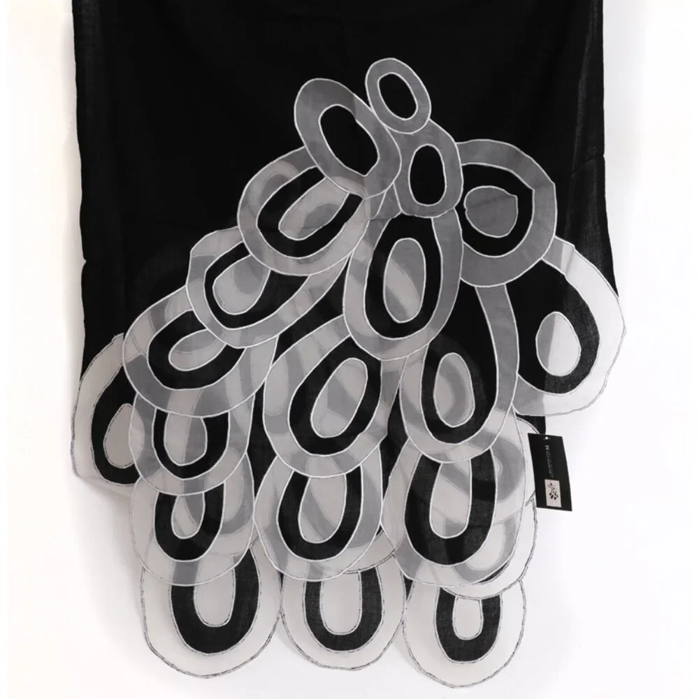 Sonia Delaunay Shawl with Appliqued Loops - Picture 7 of 8